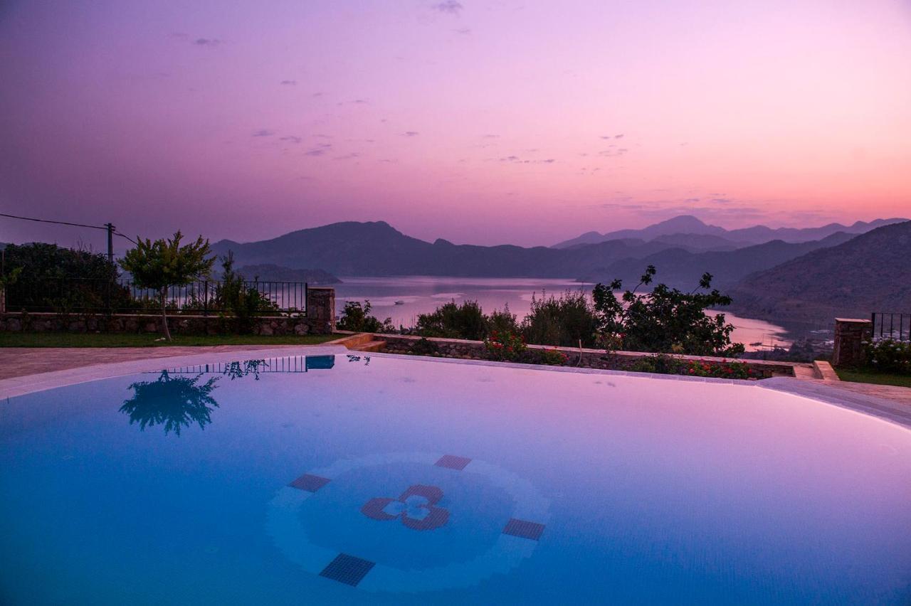 Swan Lake Hotel - Adult Only Selimiye  Exterior photo